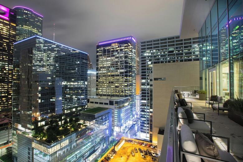 The Laura Hotel, Houston Downtown, Autograph Collection