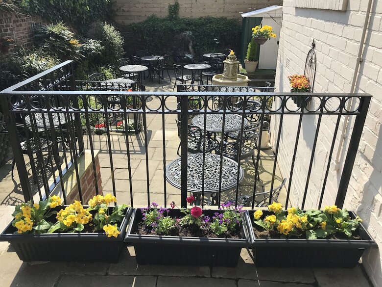 Number 61 Guest House And Tea Room