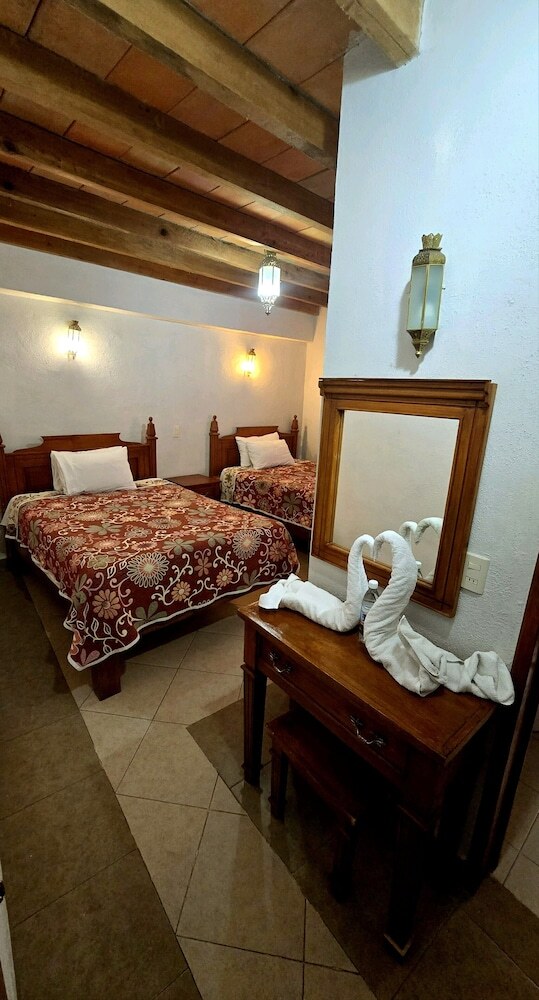 Hotel Plaza Baratillo