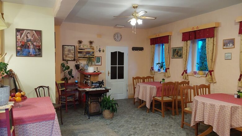 Bed & Breakfast Sobe Ravnik