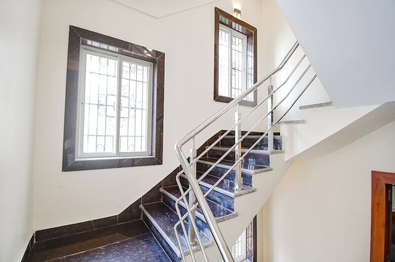 Fabhotel Dreamworld Residency