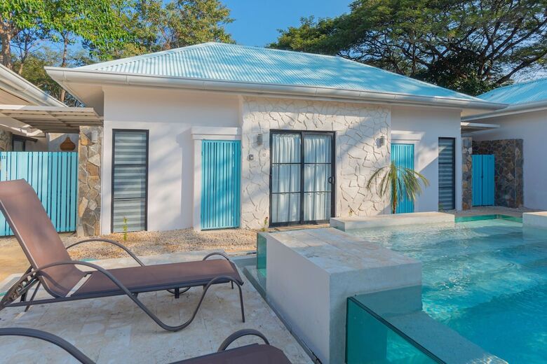 Villas Vr Beachwalk Avellanas