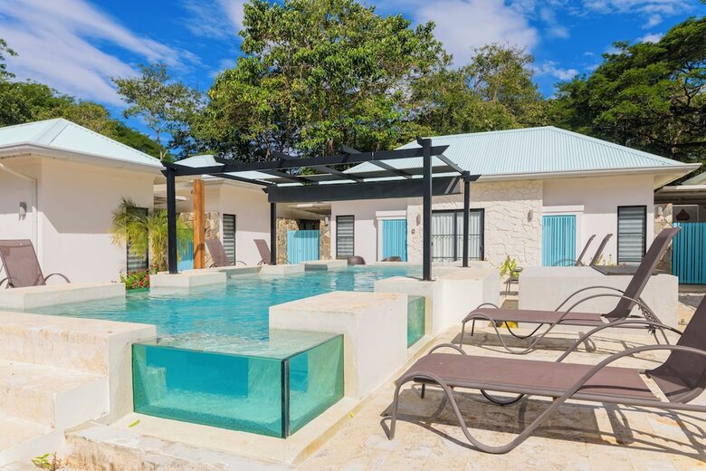Villas Vr Beachwalk Avellanas