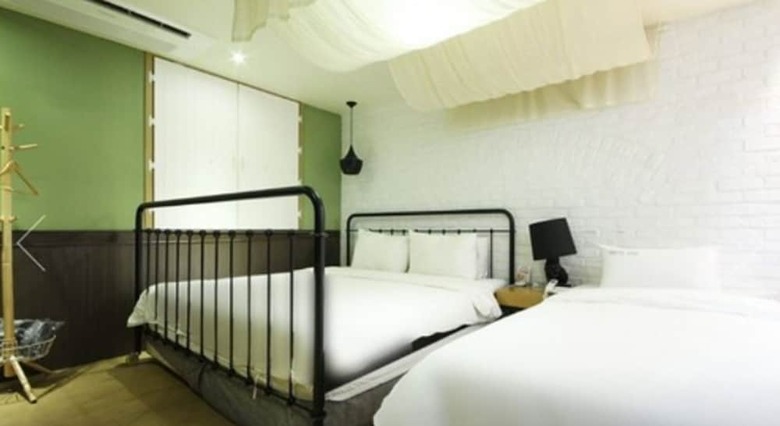 25 Hours Hotel