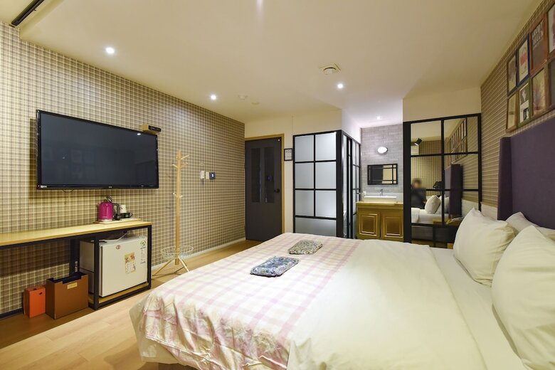25 Hours Hotel