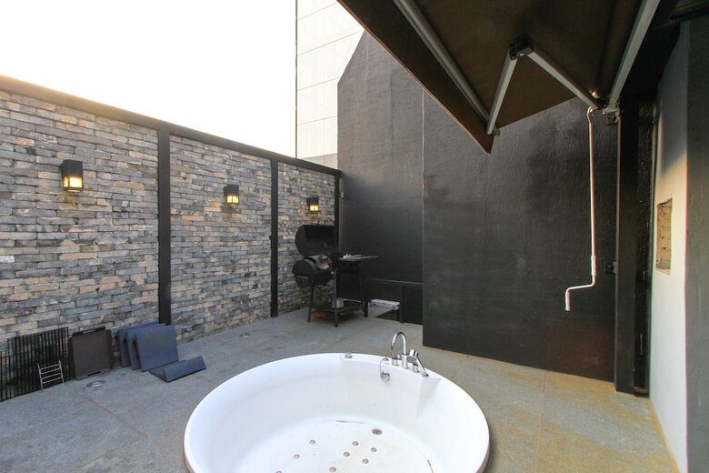 25 Hours Hotel