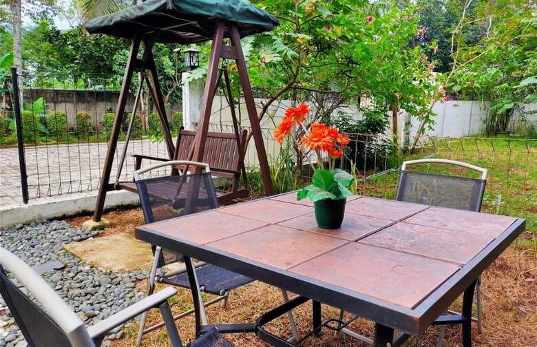 Hotel Nice Double Room With Ac, Garden And Wifi