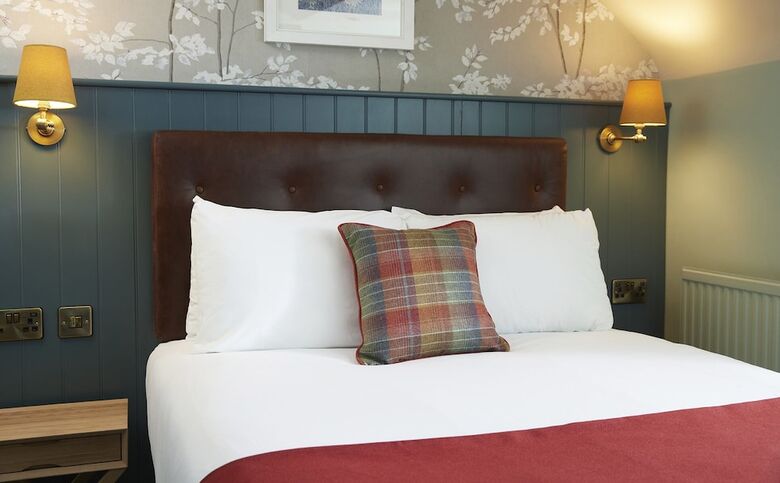 Castle Hotel By Chef And Brewer Collection