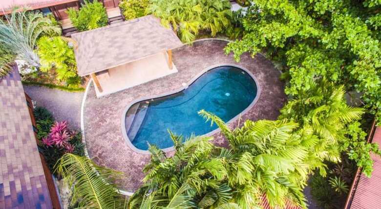 Eden's Edge Hotel