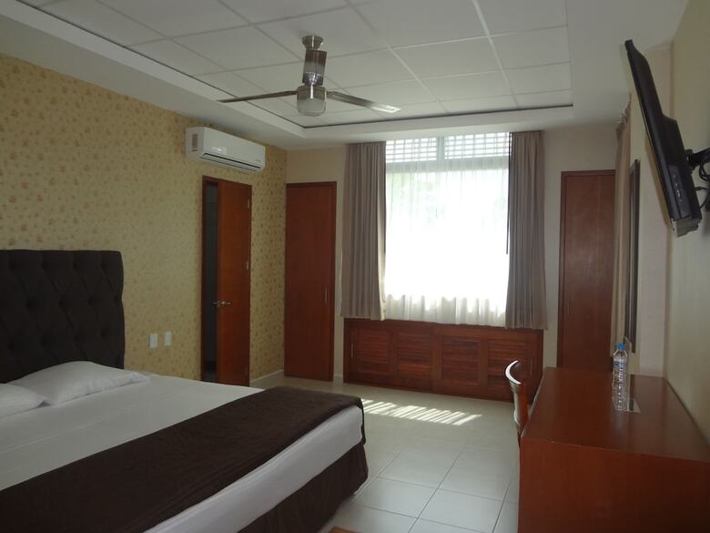 Hotel Civic Express