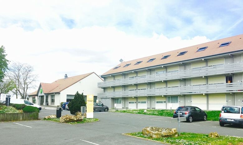 Hotel Campanile Villejust - Za Courtaboeuf