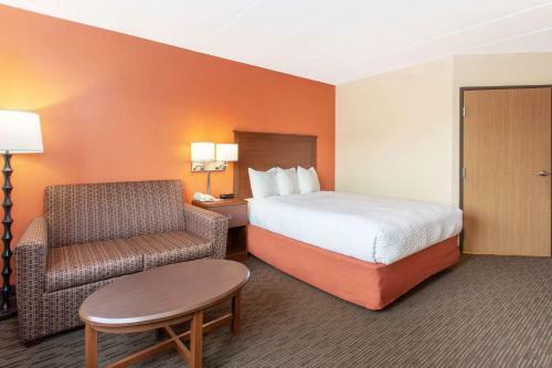 Hotel Americinn Of Calumet