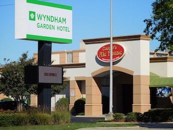 Clarion Hotel Airport Greensboro