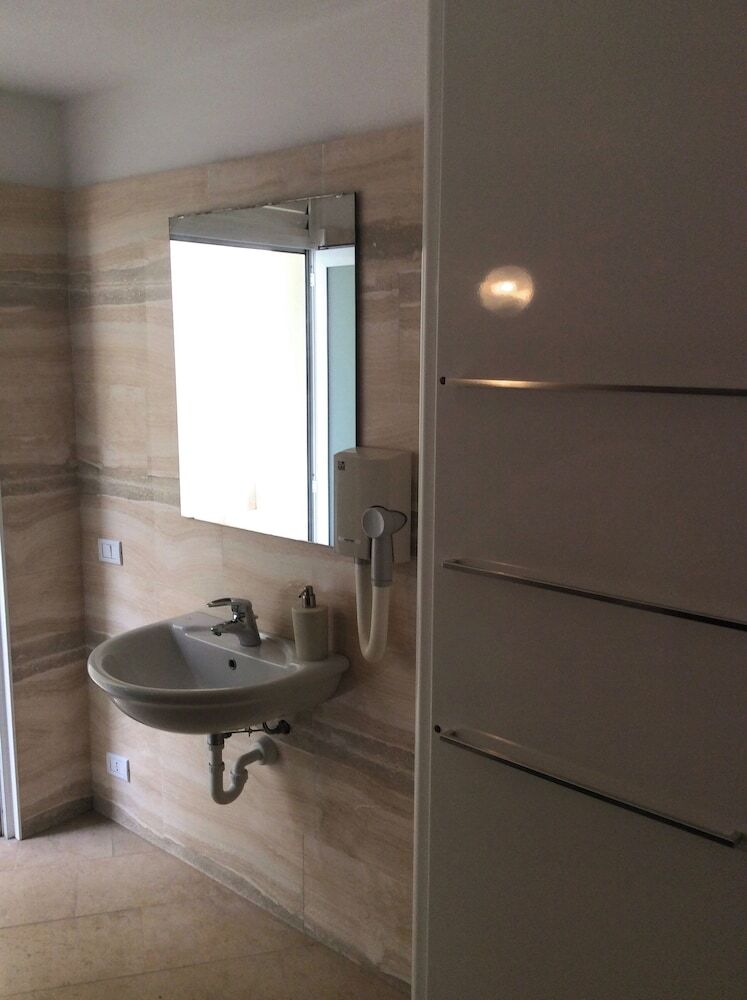 Fegina Deluxe 3 Bedrooms 3 Bathrooms