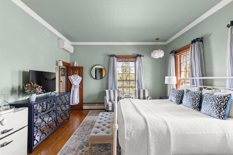 Bed & Breakfast Captain Freeman Inn