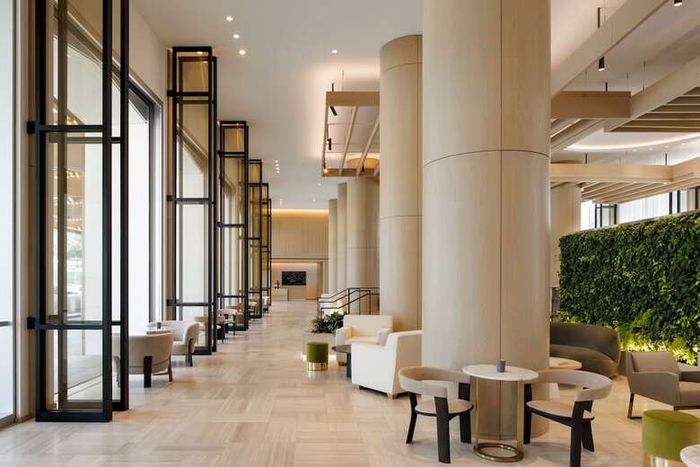 Hotel Fairmont Century Plaza Gold Experience
