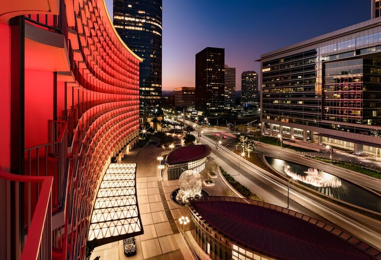 Hotel Fairmont Century Plaza Gold Experience