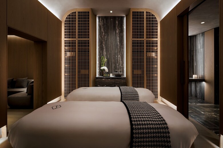 Hotel Fairmont Century Plaza Gold Experience