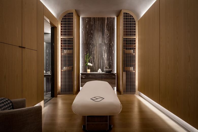 Hotel Fairmont Century Plaza Gold Experience