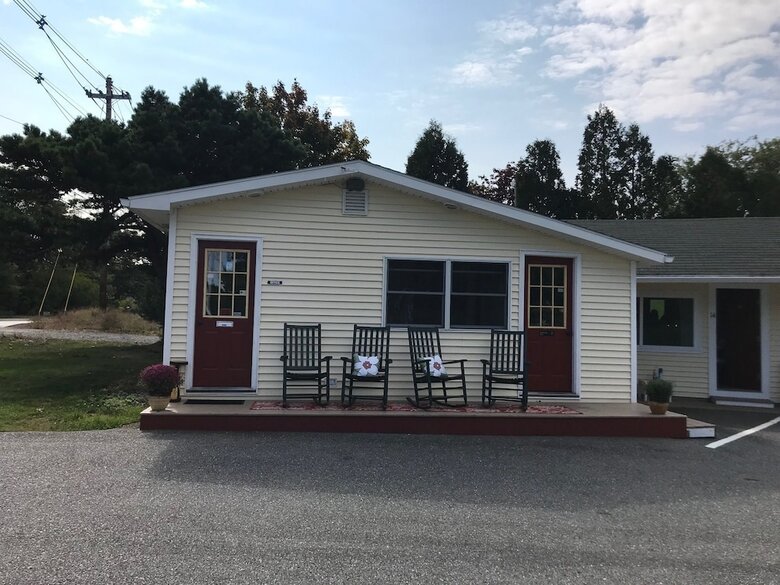 Gallagher's Travels Bar Harbor Motel & Cabins