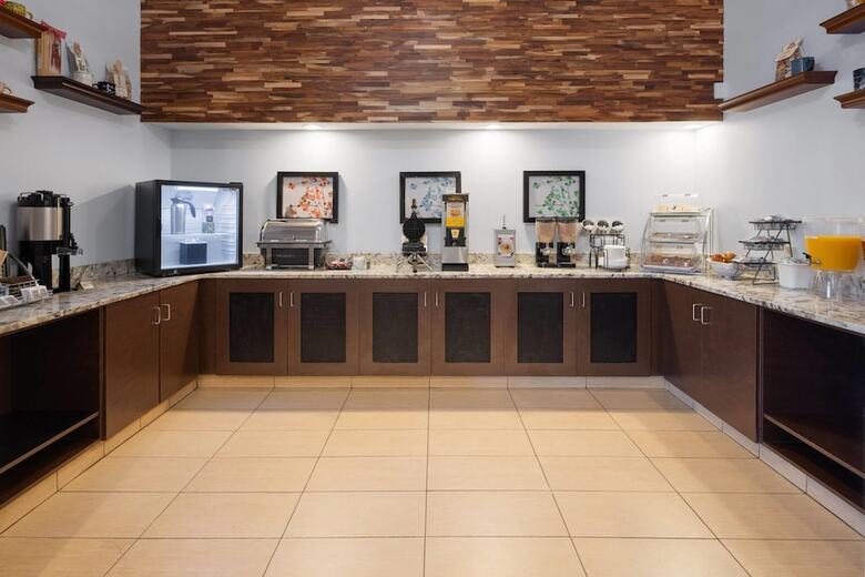 Hotel Tysons Corner Suites, A Baymont By Wyndham