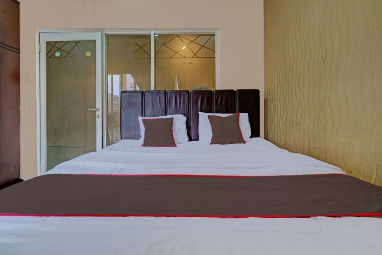 Hotel Collection O 93344 Gateway Pasteur Apartement By Maestro