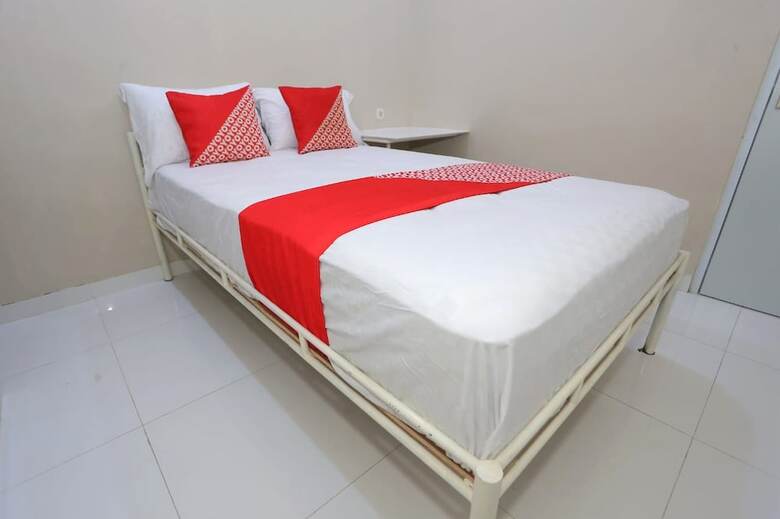 Hotel Oyo 93356 Pondok Cirendeu