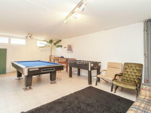 Spacios Chalet With Sauna, Balcony, Ski Storage, Garden