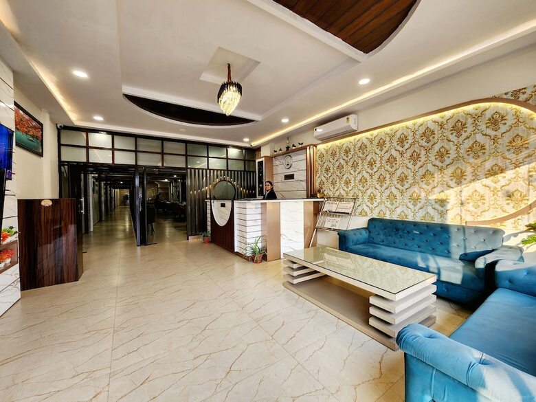 Pineberry Hotels