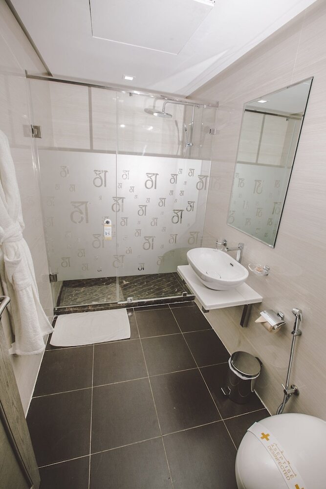 Downtown Hotel Ma�rif Casablanca By Tsa