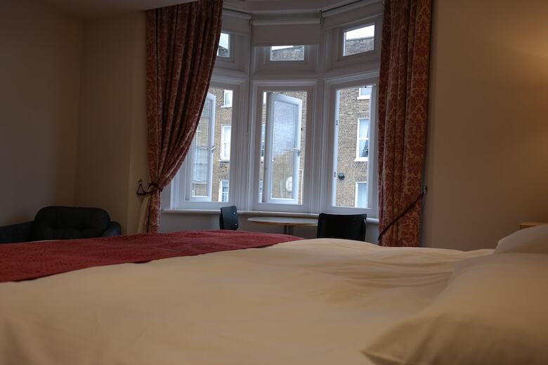 Hotel Alma Rooms