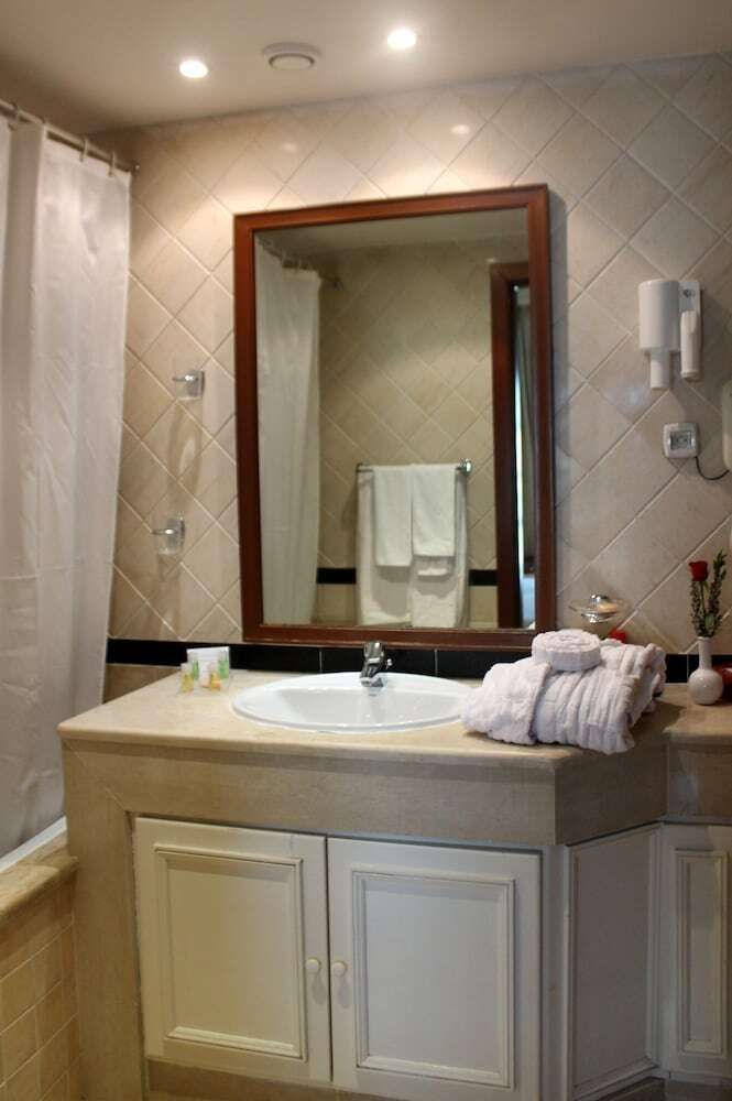Hotel H�tel Le Consul