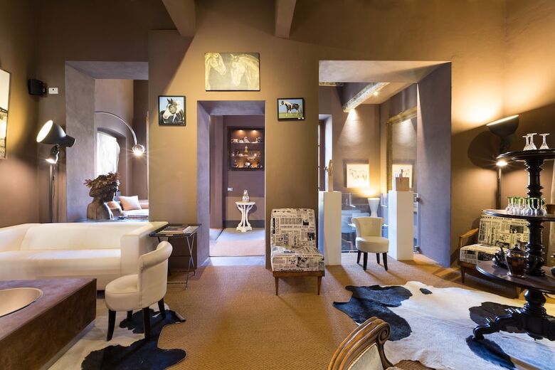 Palazzo Gallery