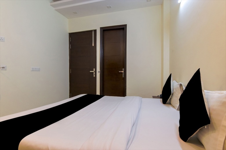 Hotel Red Cherry