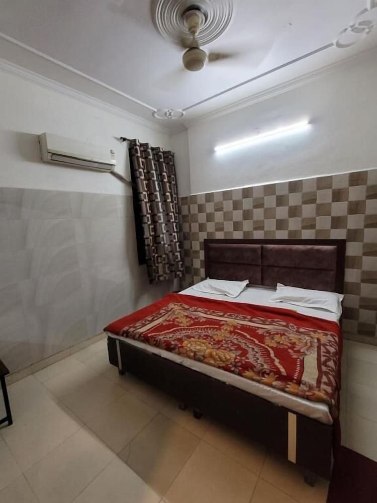 Asha Guest House