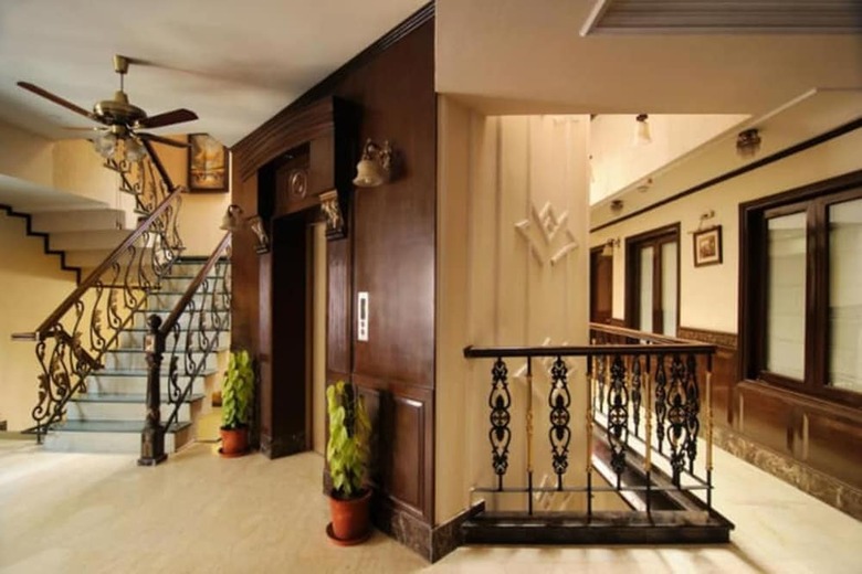 Hotel Greenleaf Apartment And Suites, Kalkaji