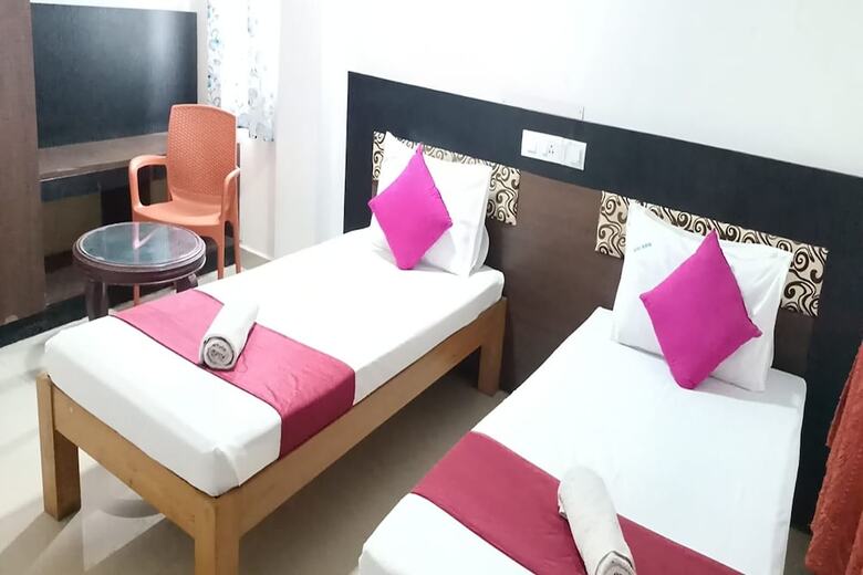 Hotel Aayush Residency