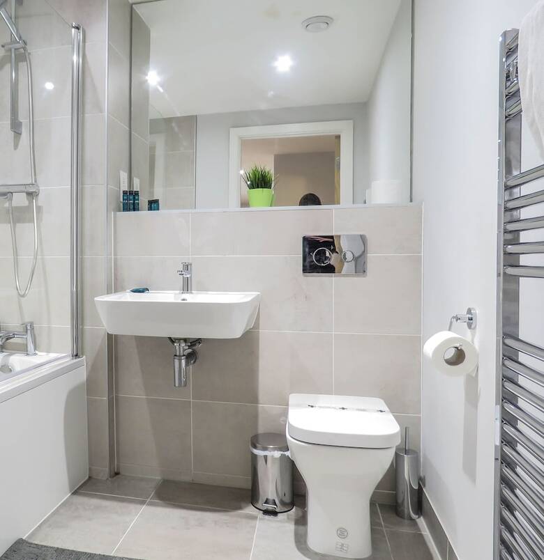 Tudors Esuites City Centre House