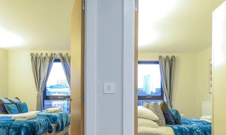 Tudors Esuites City Centre House