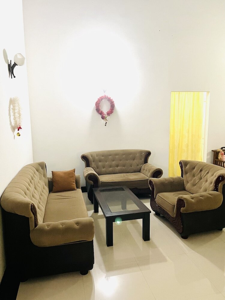 Bed & Breakfast Ahasna Family Villa