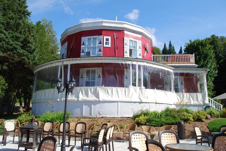 Hotel Auberge De La Tour Du Lac