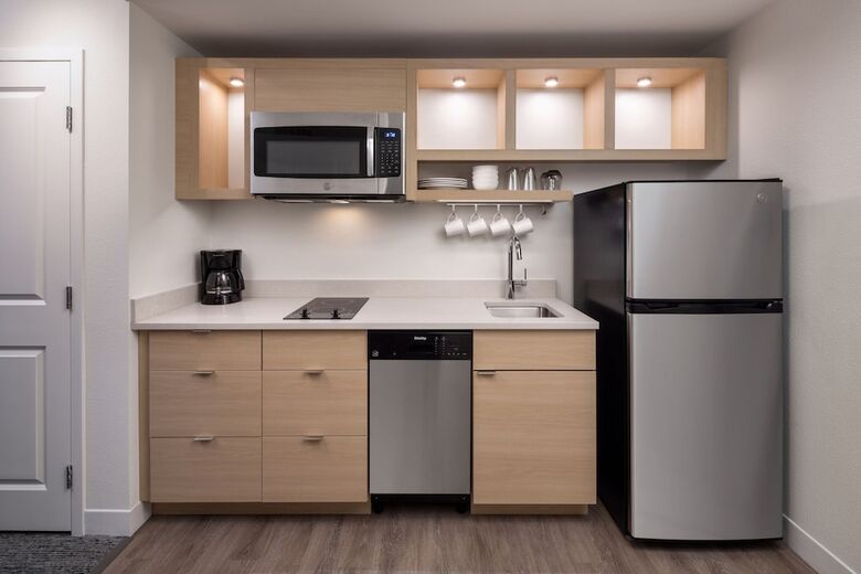 Hotel Towneplace Suites By Marriott West Kelowna
