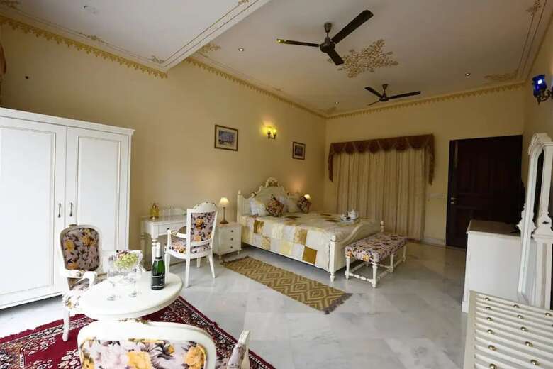 Hotel Devraj Villa-a Luxury Homestay With Pool
