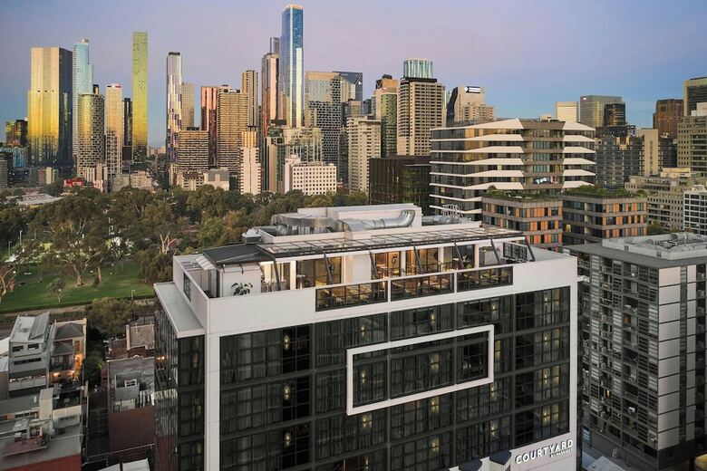 Hotel Courtyard By Marriott Melbourne Flagstaff Gardens