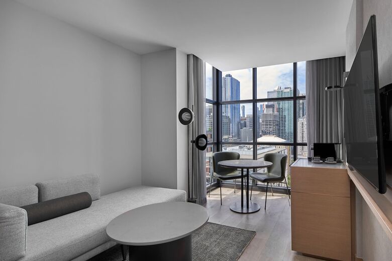 Hotel Courtyard By Marriott Melbourne Flagstaff Gardens