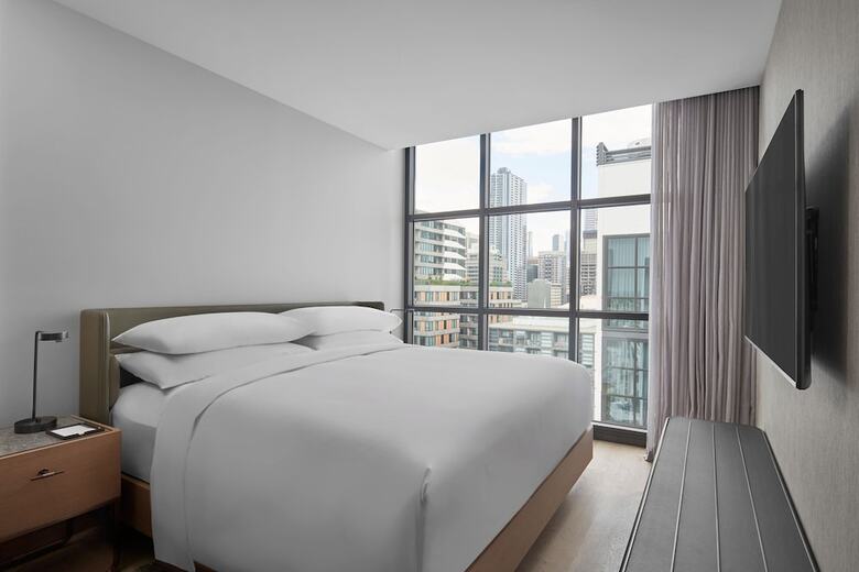 Hotel Courtyard By Marriott Melbourne Flagstaff Gardens