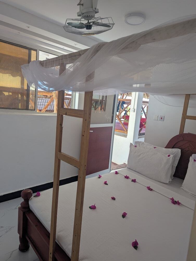 Room-room Nas- Right Side Sea View 2nd F