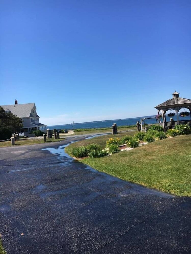 Hotel Mariner's Point Resort