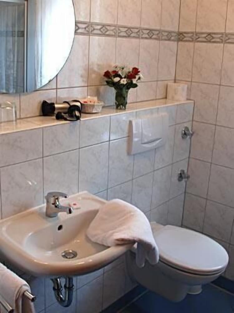 Bed & Breakfast G�ste- Und Boardinghaus Klara Birnbaum