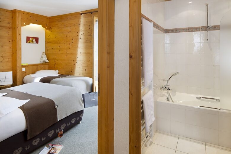 Hotel H�tel La Croix Saint Maurice